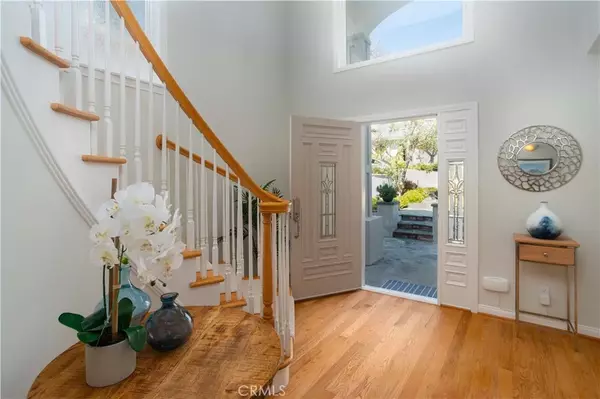 Manhattan Beach, CA 90266,2613 Walnut Avenue