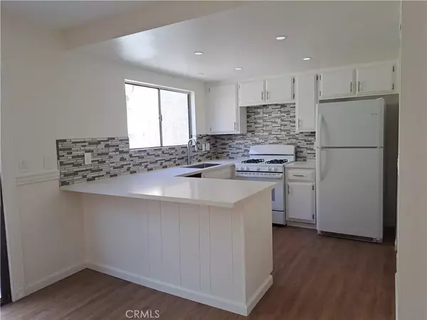 Lomita, CA 90717,25904 Pennsylvania Avenue #E