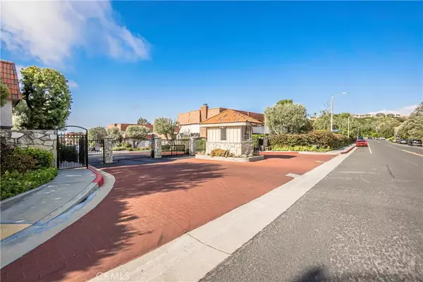 Rancho Palos Verdes, CA 90275,28033 Ridgebluff Court