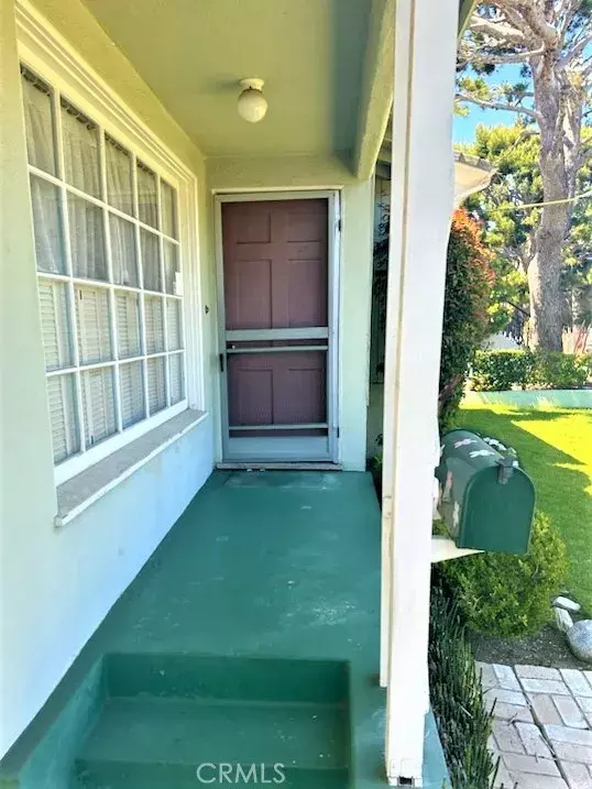 Manhattan Beach, CA 90266,1801 Pine Avenue