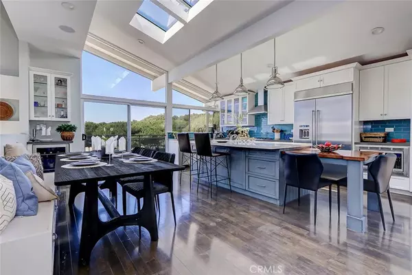 Palos Verdes Estates, CA 90274,340 Via Almar