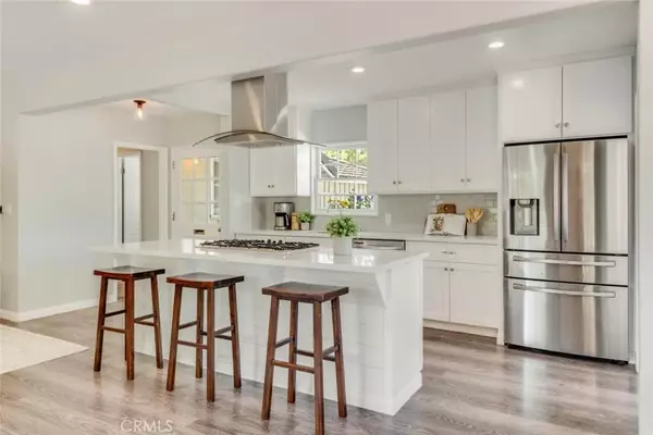 Palos Verdes Estates, CA 90274,4004 Via Opata