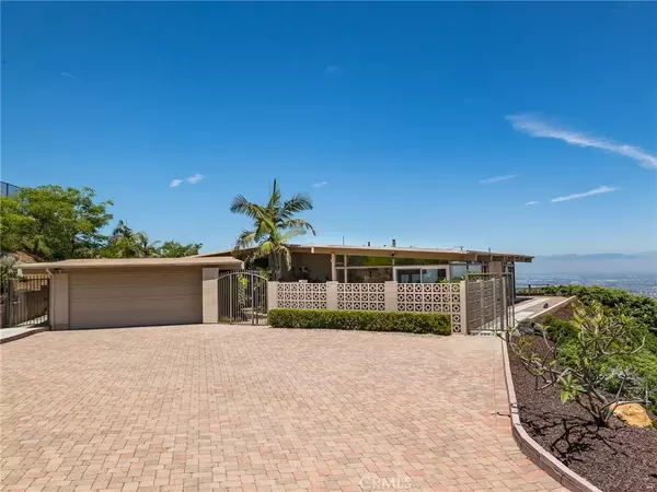 Rancho Palos Verdes, CA 90275,3045 Crownview Drive