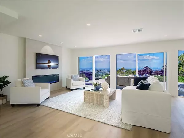 Rancho Palos Verdes, CA 90275,27438 Elmbridge Drive