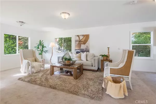 Lomita, CA 90717,25040 Cypress Street