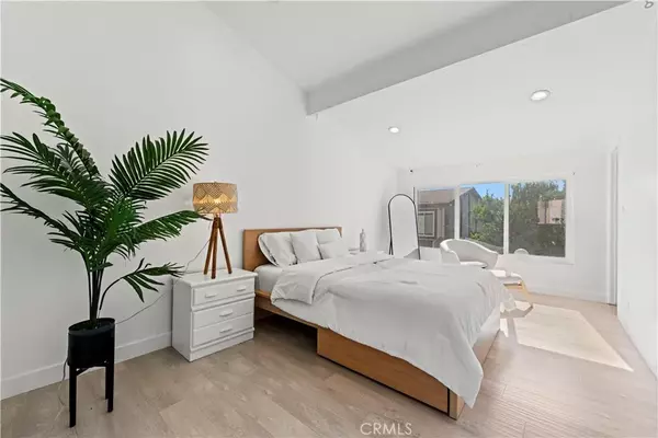 14501 Tupper Street #15, Panorama City, CA 91402