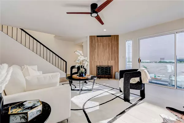 Marina Del Rey, CA 90292,4730 La Villa Marina #K