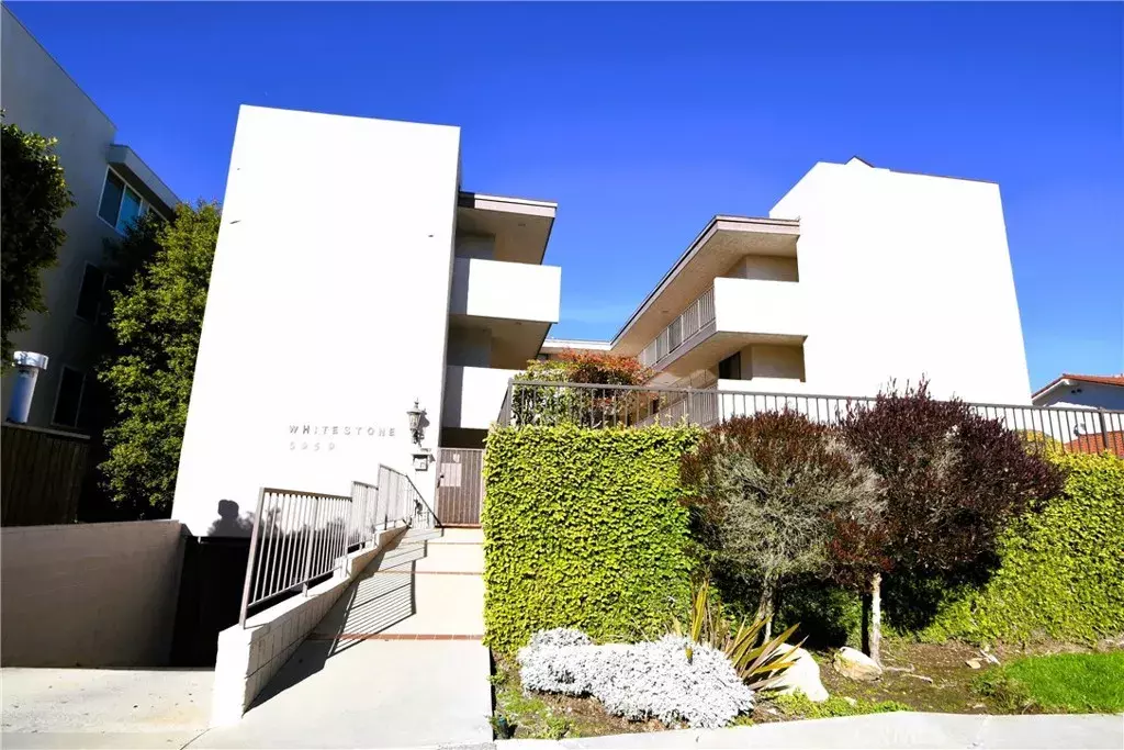 Rancho Palos Verdes, CA 90275,5959 Peacock Ridge Road #10