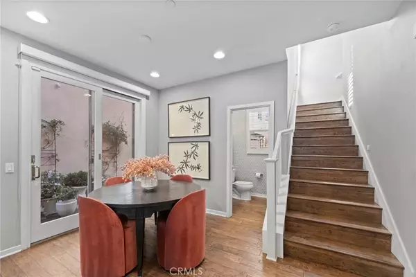 Hawthorne, CA 90250,5224 Pacific Terrace