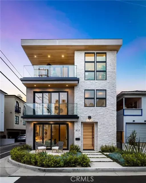 Manhattan Beach, CA 90266,417 31st Street