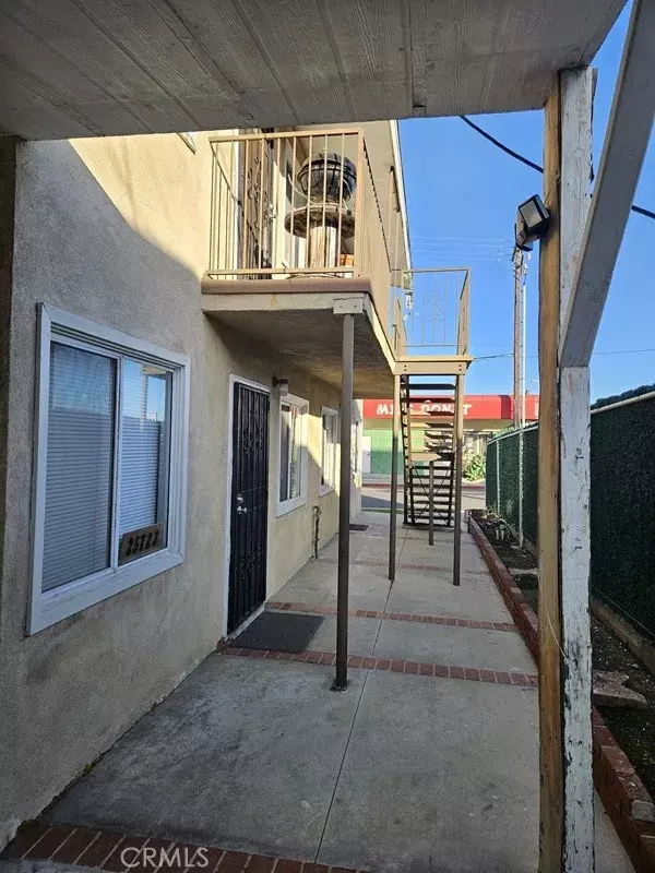 Lomita, CA 90717,25719 Walnut Street