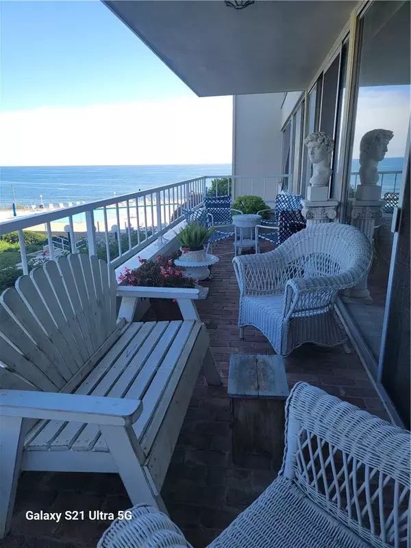 Rancho Palos Verdes, CA 90275,32859 Seagate Drive #108