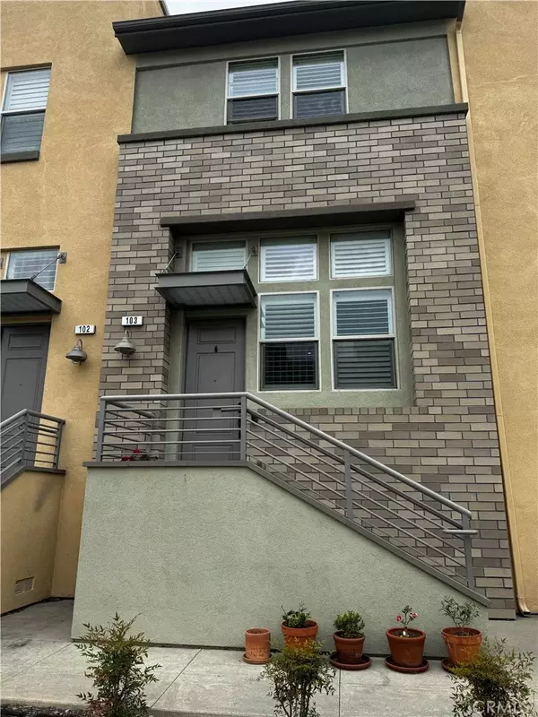 12823 Manhattan Ct #103, Hawthorne, CA 90250