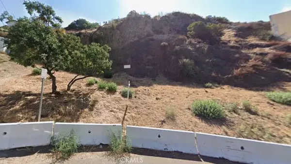2354 Holly, Los Angeles, CA 90068