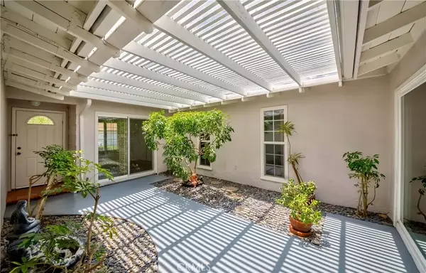 Sunland, CA 91040,8911 Riderwood Drive