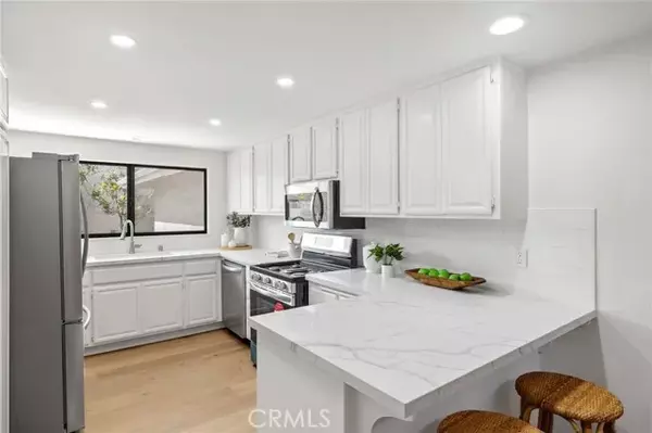 Manhattan Beach, CA 90266,21 Laguna Court