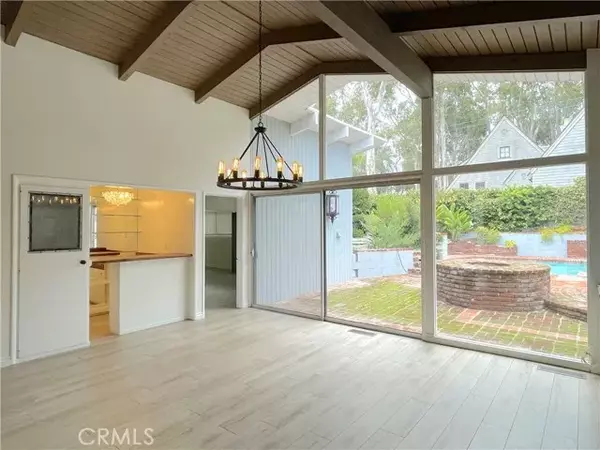 Palos Verdes Estates, CA 90274,2721 Via Anita