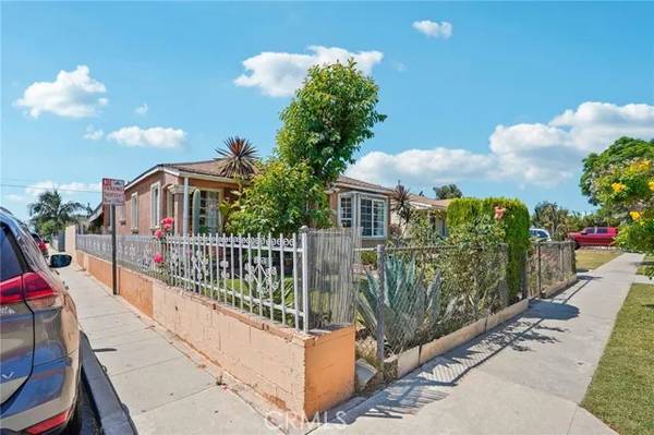 South Gate, CA 90280,3362 Sequoia Drive