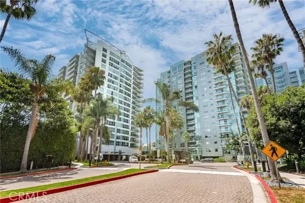 Marina Del Rey, CA 90292,13600 Marina Pointe Drive #414