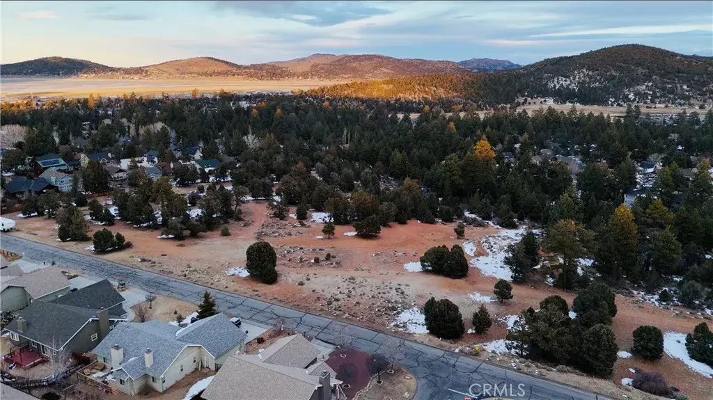 Big Bear City, CA 92314,0 Pine