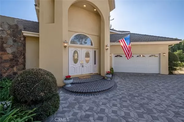 La Habra Heights, CA 90631,948 Reposado Drive