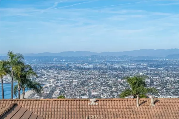 Rancho Palos Verdes, CA 90275,6015 Sandbrook Drive