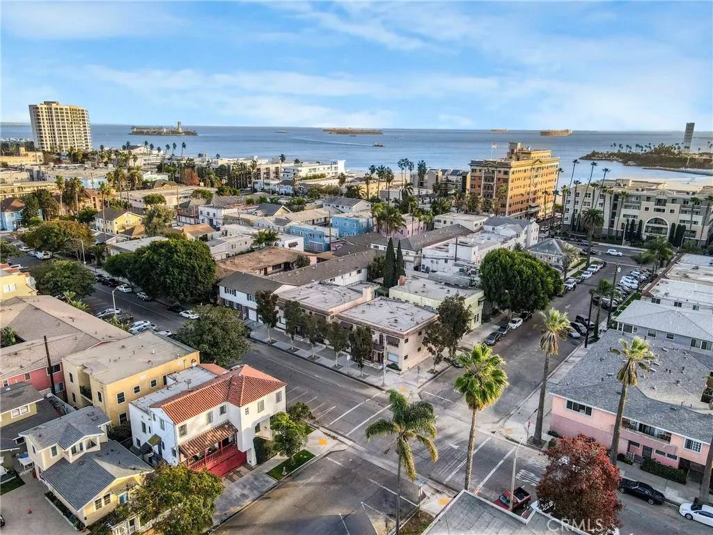 Long Beach, CA 90802,1001 E 1st Street