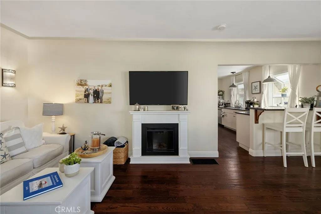 Manhattan Beach, CA 90266,124 17th Street