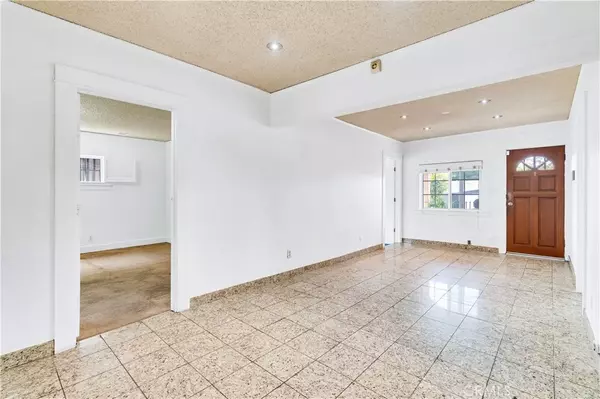 Los Angeles, CA 90062,1613 West 56th Street