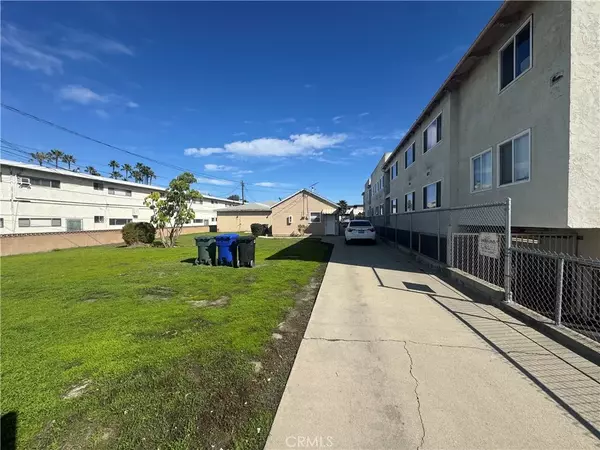 Lomita, CA 90717,26012 Narbonne Avenue