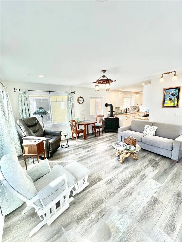 311 Claressa Avenue, Avalon, CA 90704