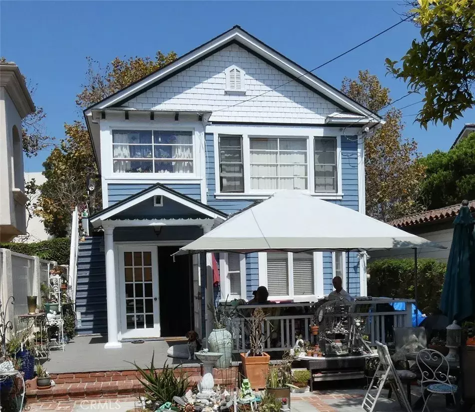 Redondo Beach, CA 90277,218 N Broadway