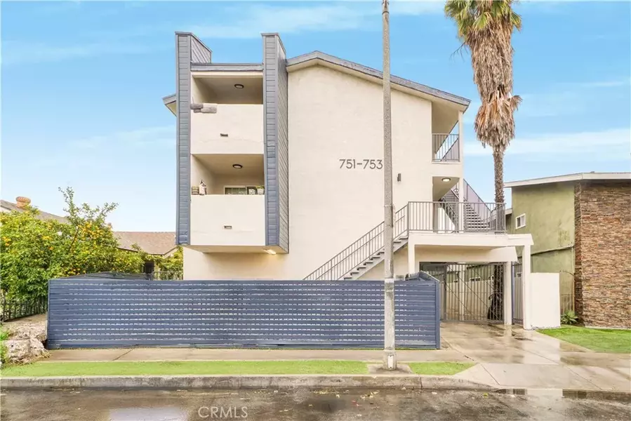 753 Cerritos, Long Beach, CA 90813