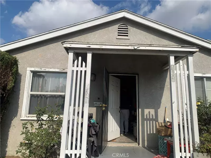 131 E Plymouth Street, Long Beach, CA 90805