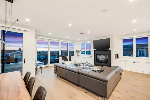 Manhattan Beach, CA 90266,308 Highland Avenue