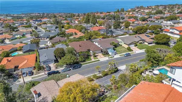 Rancho Palos Verdes, CA 90275,28130 Ambergate Drive