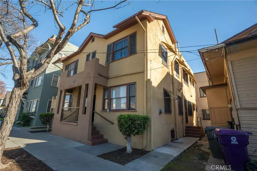 Long Beach, CA 90802,334 W 5th Street