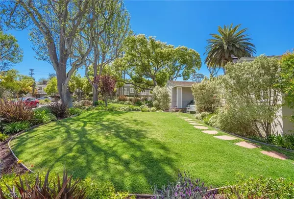 Palos Verdes Estates, CA 90274,405 Via Colorin