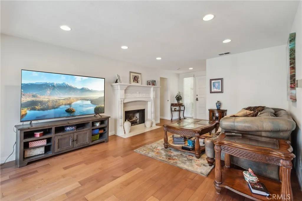 Palos Verdes Estates, CA 90274,2545 Via Campesina #303