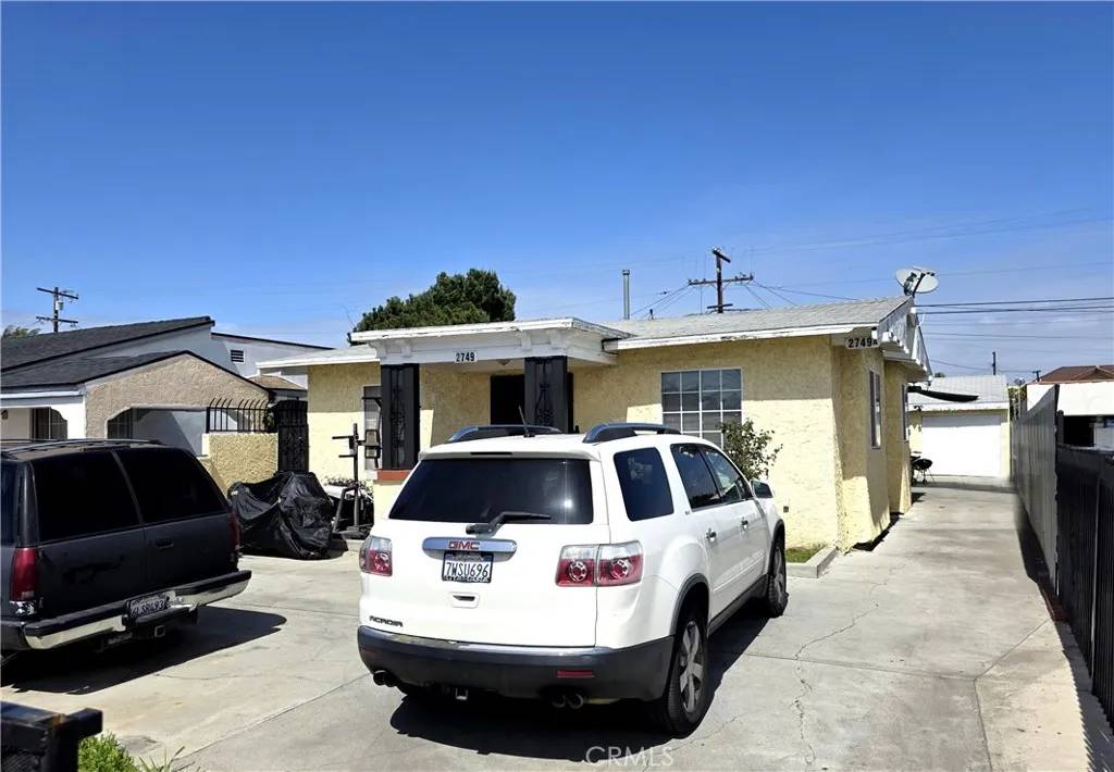 2749 Live Oak Street, Huntington Park, CA 90255