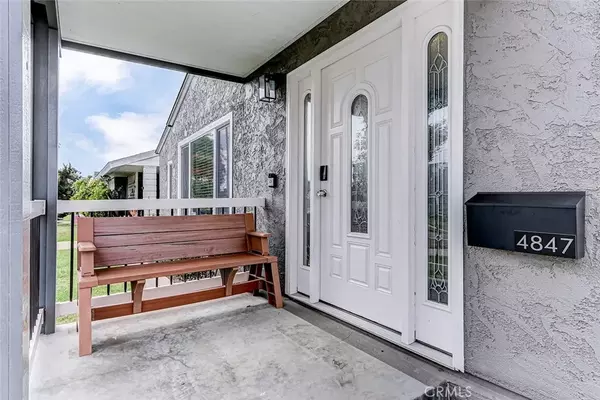 Hawthorne, CA 90250,4847 W 123rd Place