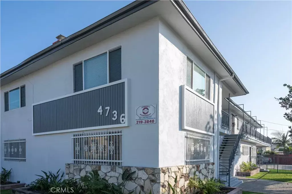 Hawthorne, CA 90250,4736 W 118th Street