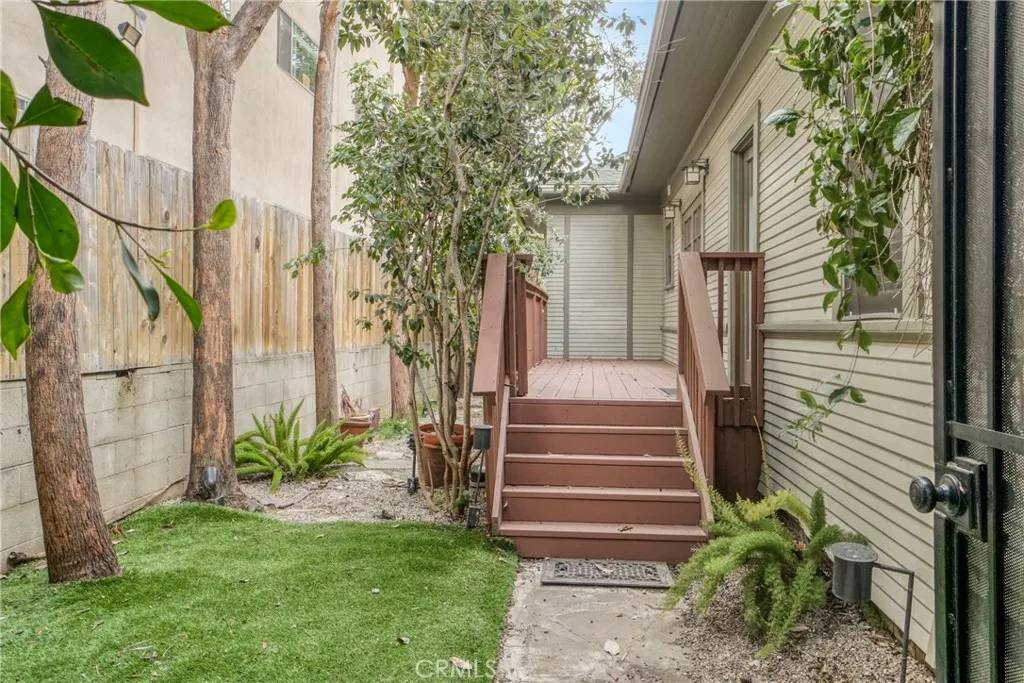 Santa Monica, CA 90401,1332 10th Street