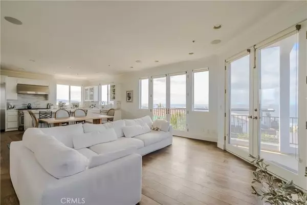 Manhattan Beach, CA 90266,300 19TH Street