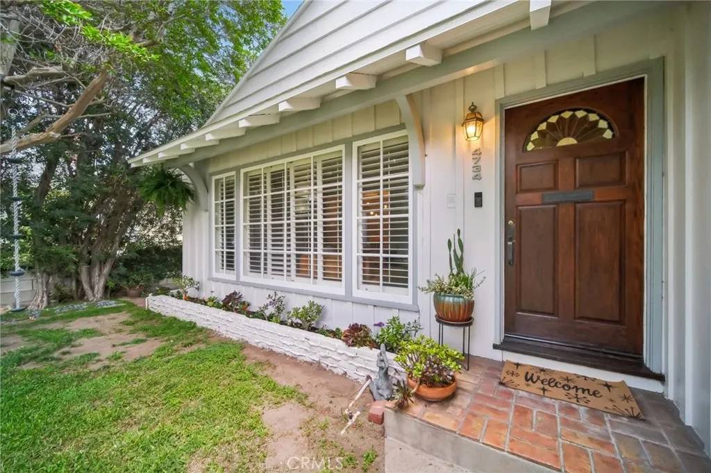Sherman Oaks, CA 91423,4734 Buffalo Avenue