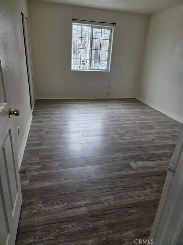 Los Angeles, CA 90059,10929 Compton Avenue