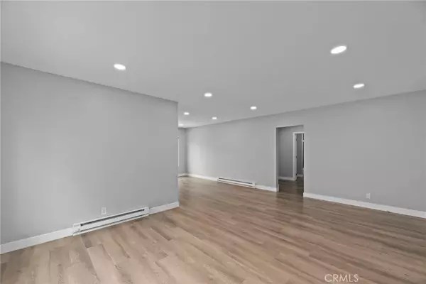 Los Angeles, CA 90068,2027 Vista Del Mar #3