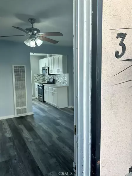 11440 Old River School Road #3, Downey, CA 90241