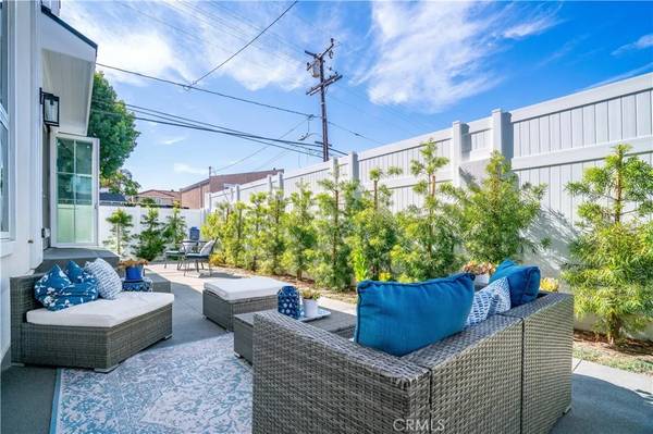 3202 Green Lane, Redondo Beach, CA 90278