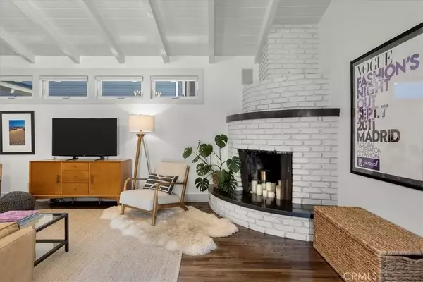 Manhattan Beach, CA 90266,2616 Pine Ave